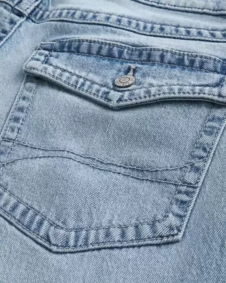 Blugi bootcut cu spălare ușoară