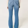 Blugi bootcut cu talie medie cu spalare medie Blugi bootcut cu talie medie cu spalare medie