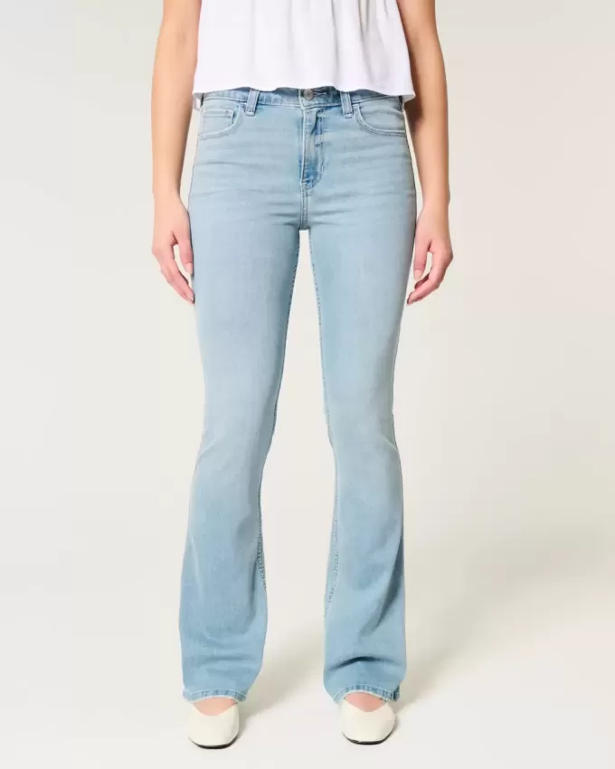 Blugi bootcut cu talie medie, cu spalare usoara Blugi bootcut cu talie medie, cu spalare usoara