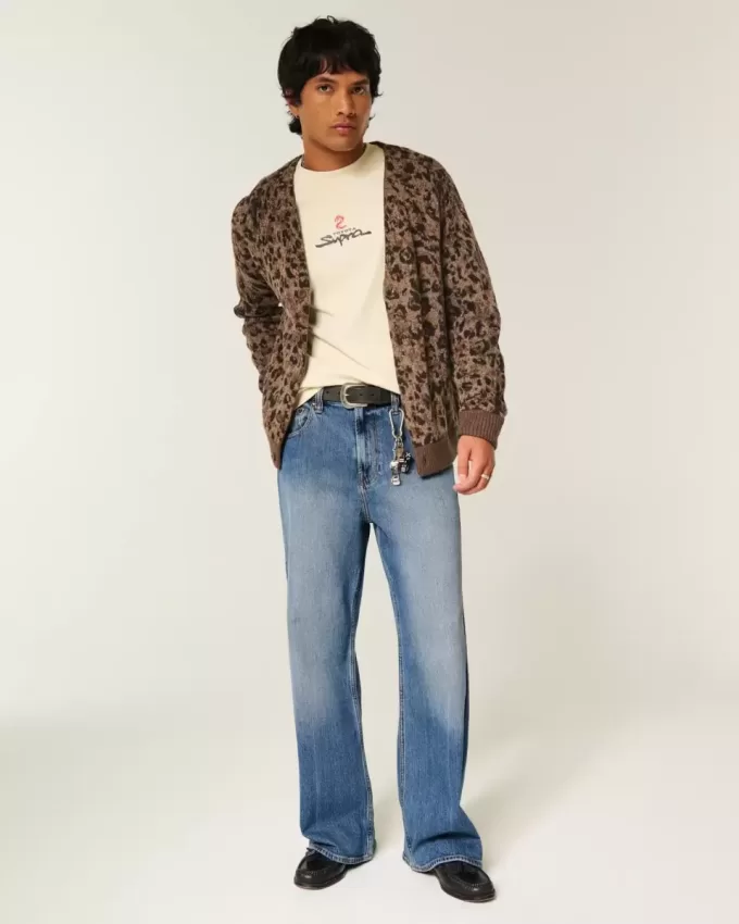 Blugi bootcut largi cu spalare medie Blugi bootcut largi cu spalare medie
