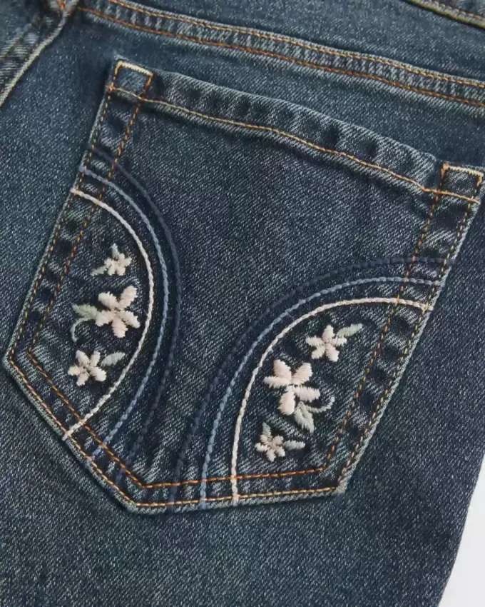 Blugi cu talie joasă, cu spălare închisă, brodați cu bootcut