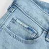 Blugi cu talie joasă, rupte, cu spălare ușoară, brodați Blugi cu talie joasă, rupte, cu spălare ușoară, brodați