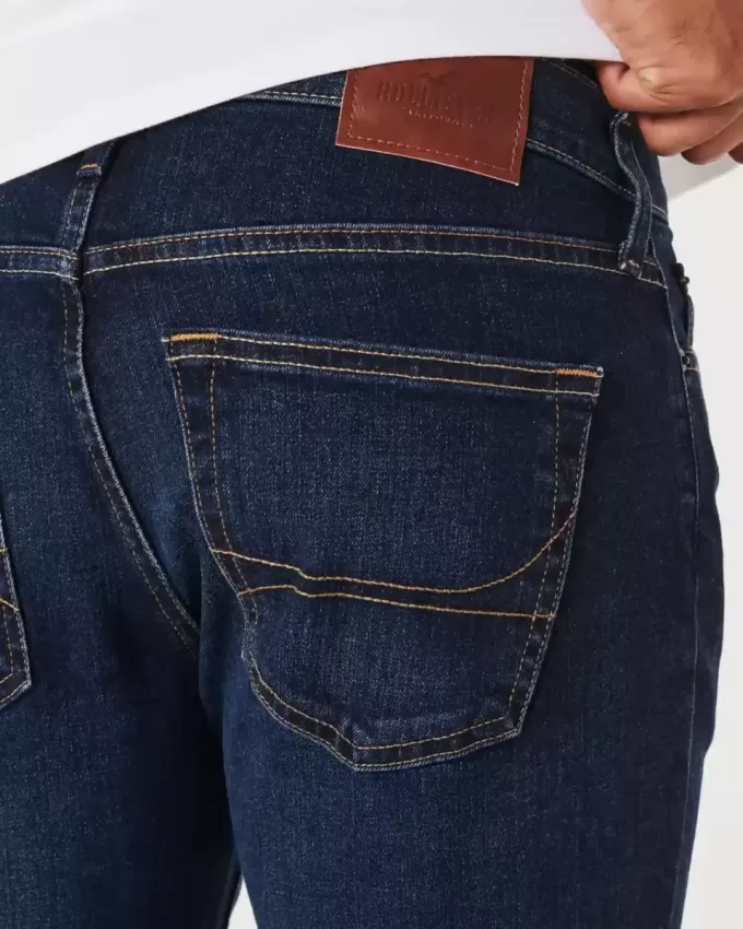 Blugi drepți de culoare închisă Blugi drepți de culoare închisă