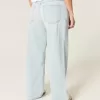 Blugi largi, cu talie joasă, spalat ușor, cu broderie de stele Blugi largi, cu talie joasă, spalat ușor, cu broderie de stele