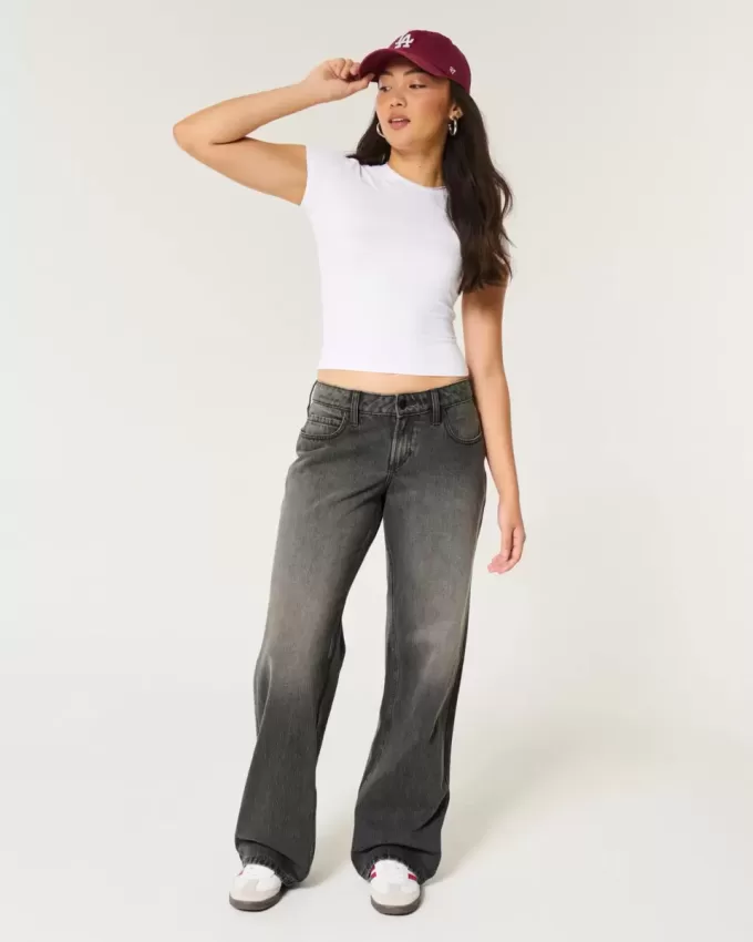Blugi largi negri și curvy cu talie joasă Blugi largi negri și curvy cu talie joasă