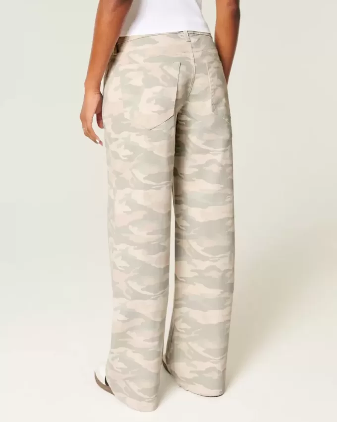 Blugi largi Y2K Camo cu talie joasa Blugi largi Y2K Camo cu talie joasa