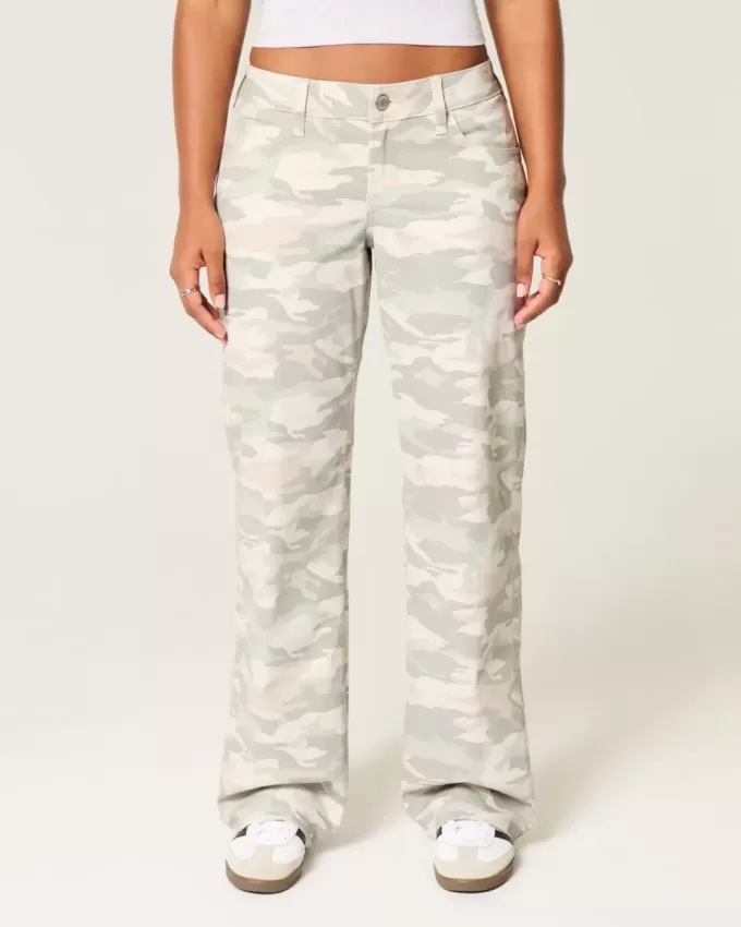 Blugi largi Y2K Camo cu talie joasa si curbate Blugi largi Y2K Camo cu talie joasa si curbate