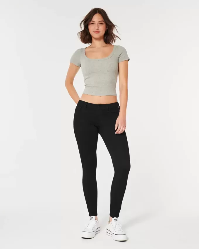 Blugi negri super skinny cu talie joasă Blugi negri super skinny cu talie joasă