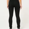 Blugi negri super skinny cu talie înaltă Blugi negri super skinny cu talie înaltă