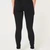 Blugi negri super skinny cu talie înaltă Blugi negri super skinny cu talie înaltă