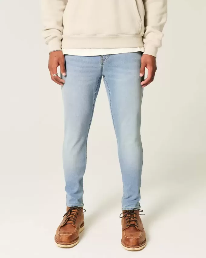 Blugi skinny atletici cu spalare usoara Blugi skinny atletici cu spalare usoara