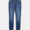 Blugi super skinny cu talie înaltă Blugi super skinny cu talie înaltă