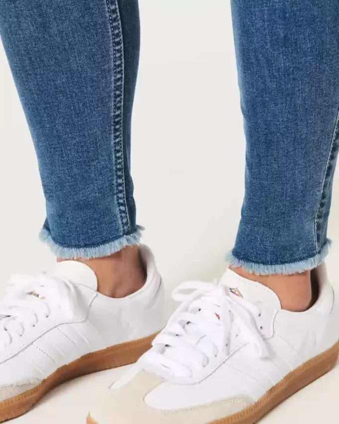 Blugi super skinny cu talie înaltă, cu spalare medie Blugi super skinny cu talie înaltă, cu spalare medie