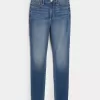 Blugi super skinny cu talie înaltă, cu spalare medie Blugi super skinny cu talie înaltă, cu spalare medie