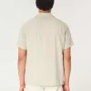 Cămașă relaxată cu mânecă scurtă cu model brodat Cămașă relaxată cu mânecă scurtă cu model brodat