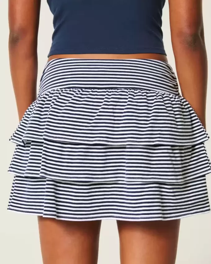Fusta mini din tricot cu volane