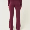Gilly Hicks, pulover confortabil din tricot, pantaloni cu talie pliabilă Gilly Hicks, pulover confortabil din tricot, pantaloni cu talie pliabilă