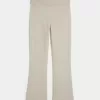 Gilly Hicks, pulover confortabil din tricot, pantaloni cu talie pliabilă Gilly Hicks, pulover confortabil din tricot, pantaloni cu talie pliabilă