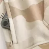Hanocă cu capota cu capota Hanocă cu capota cu capota