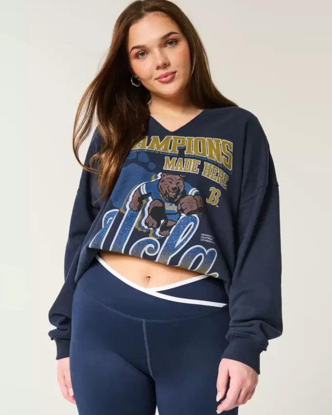 Hanorac supradimensionat cu decolteu grafic UCLA Hanorac supradimensionat cu decolteu grafic UCLA