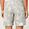 Jort baggy Camo cu talie joasa si curbat Jort baggy Camo cu talie joasa si curbat