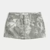 Mini pantaloni curvy cu talie joasă Camo din denim Mini pantaloni curvy cu talie joasă Camo din denim