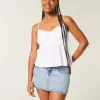 Mini pantaloni curvy din denim cu talie joasă Mini pantaloni curvy din denim cu talie joasă
