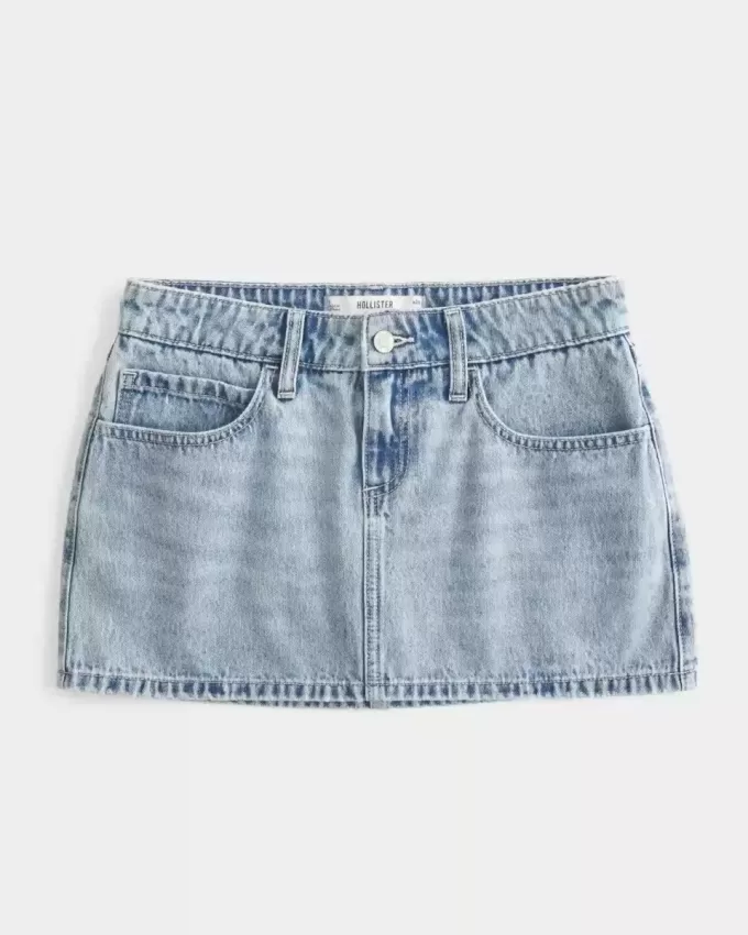 Mini pantaloni curvy din denim cu talie joasă Mini pantaloni curvy din denim cu talie joasă
