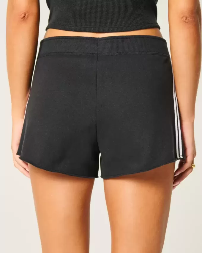 Mini pantaloni scurți din lână cu dungi laterale Mini pantaloni scurți din lână cu dungi laterale