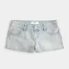 Mini pantaloni scurti din denim cu talie joasă Mini pantaloni scurti din denim cu talie joasă