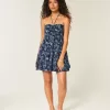 Mini rochie Babydoll cu volane fara bretele Mini rochie Babydoll cu volane fara bretele