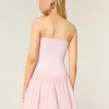 Mini-rochie fără bretele, țesătă din tricot, cu talie căzută Mini-rochie fără bretele, țesătă din tricot, cu talie căzută