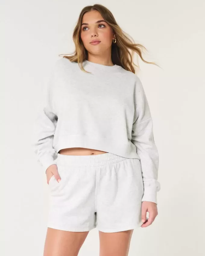 Pachet de hanorac Easy Crew și pantaloni scurți din fleece Pachet de hanorac Easy Crew și pantaloni scurți din fleece