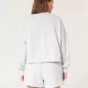 Pachet de hanorac Easy Crew și pantaloni scurți din fleece Pachet de hanorac Easy Crew și pantaloni scurți din fleece