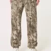 Pantaloni de jogging relaxați din lână cu logo Pantaloni de jogging relaxați din lână cu logo
