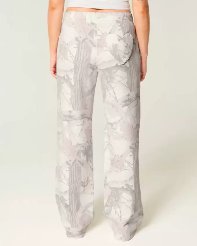 Pantaloni de sport cu picioare largi Camo Pocket Heart Pantaloni de sport cu picioare largi Camo Pocket Heart
