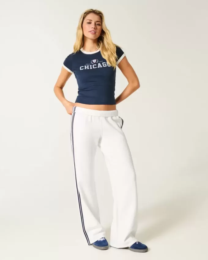 Pantaloni de sport cu picioare largi în dungi Pantaloni de sport cu picioare largi în dungi