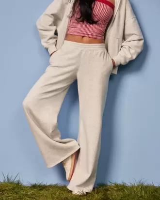 Pantaloni de sport largi
