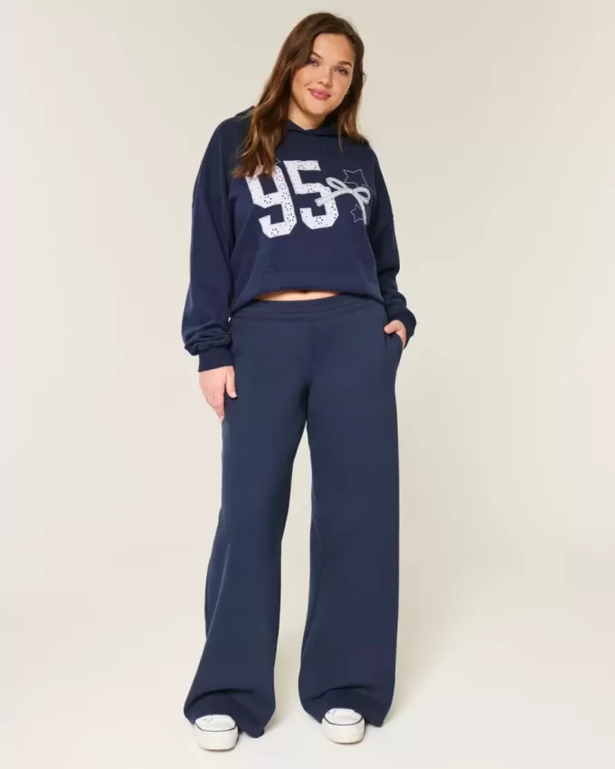 Pantaloni de sport largi cu funda grafică Pantaloni de sport largi cu funda grafică