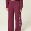 Pantaloni de sport largi din clasa ’26 Pantaloni de sport largi din clasa ’26
