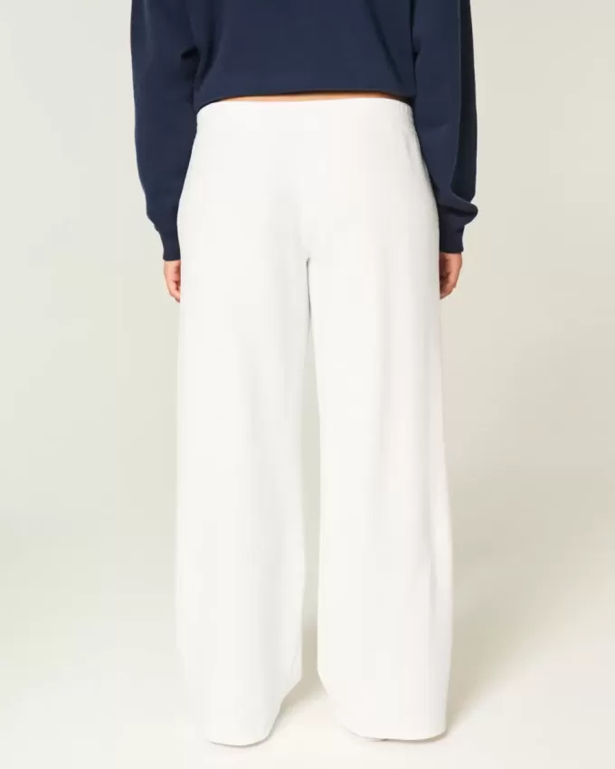 Pantaloni de sport largi din clasa ’26 Pantaloni de sport largi din clasa ’26