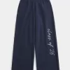Pantaloni de sport largi din clasa ’26 Pantaloni de sport largi din clasa ’26