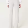 Pantaloni evazați confortabili cu nervuri Pantaloni evazați confortabili cu nervuri