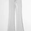 Pantaloni evazați confortabili cu nervuri Pantaloni evazați confortabili cu nervuri
