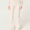 Pantaloni evazați cu talie rabatabilă Gilly Hicks Pantaloni evazați cu talie rabatabilă Gilly Hicks