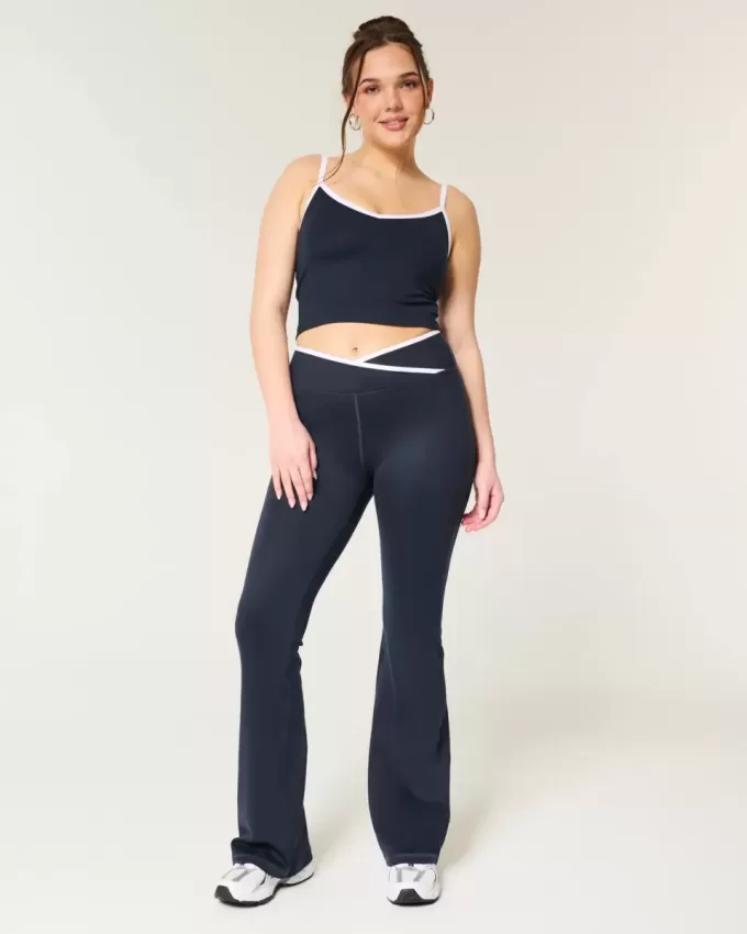 Pantaloni evazați cu vârful Gilly Hicks Active Recharge Pantaloni evazați cu vârful Gilly Hicks Active Recharge