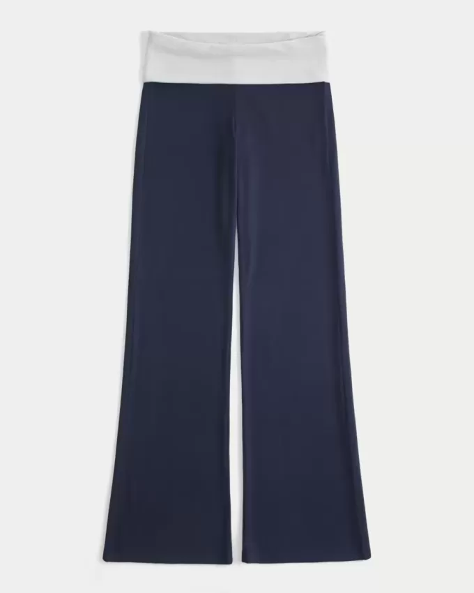 Pantaloni evazați din tricot cu talie pliabilă Pantaloni evazați din tricot cu talie pliabilă