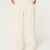 Pantaloni Hollister Livvy, cu talie joasă, cu picioare largi Pantaloni Hollister Livvy, cu talie joasă, cu picioare largi