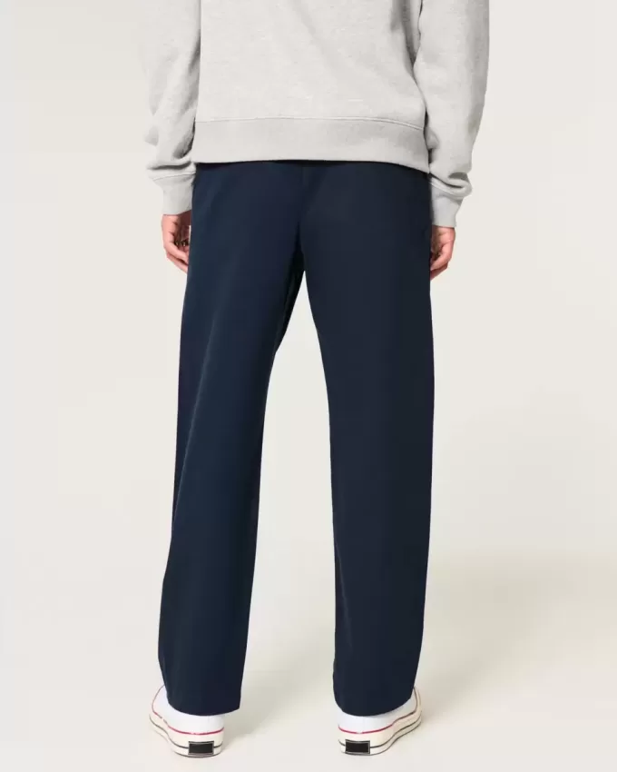 Pantaloni largi