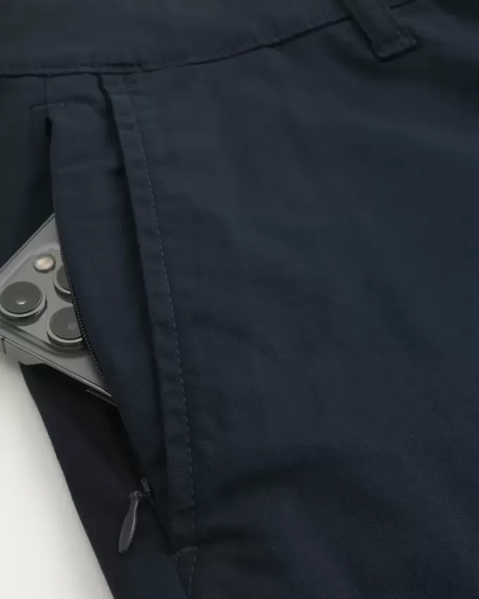 Pantaloni largi